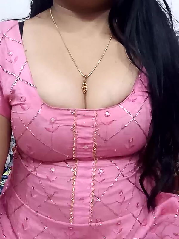 Stripchat-Public.Show-f-Olly-0078-2025.01.19.014259