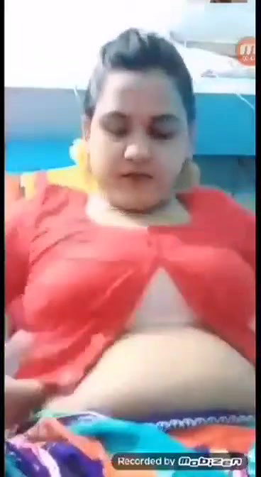 Beautiful Bhabi Showing