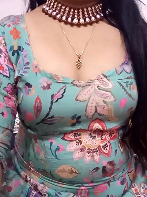 Stripchat-Public.Show-f-Olly-0078-2025.01.24.024811