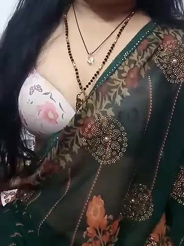 Stripchat-Public.Show-f-Olly-0078-2025.04.15.012529