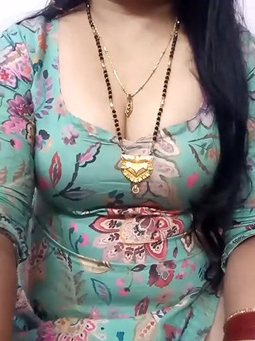 Stripchat-Public.Show-f-Olly-0078-2025.04.19.093603