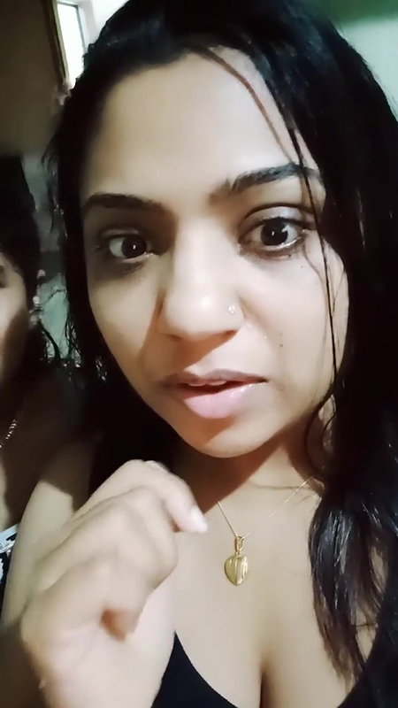 Jipsa Beegam Hot Navel and boob in black tshirt
