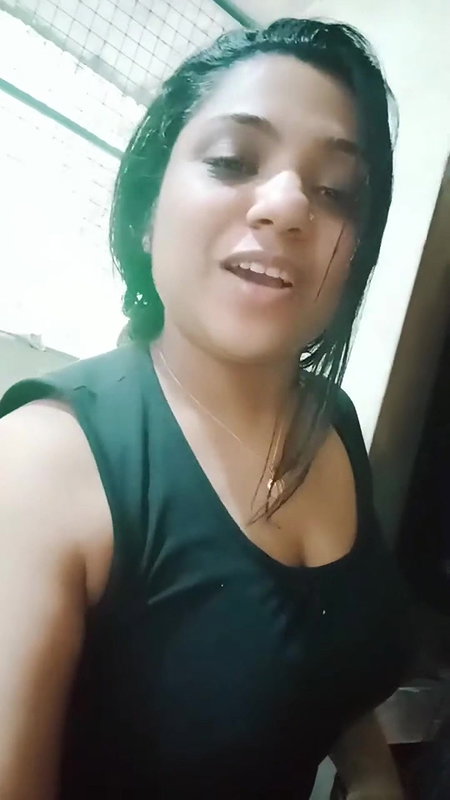 Jipsa Beegam Hot Navel and boob in black tshirt