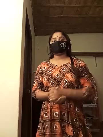 Stripchat-Public.Show-f-Puspita–2025.04.17.184000