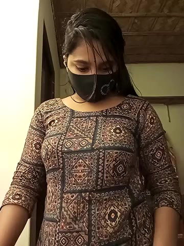 Stripchat-Public.Show-f-Puspita–2025.05.01.182604