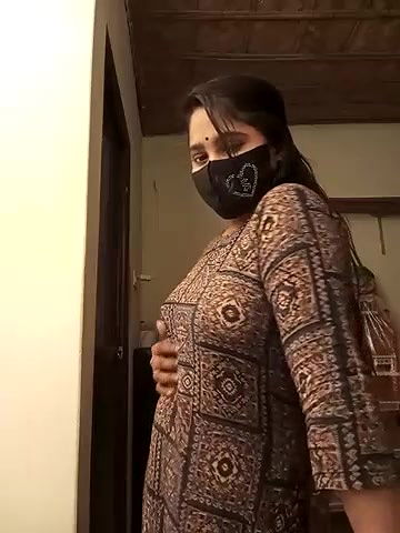 Stripchat-Public.Show-f-Puspita–2025.05.01.185529