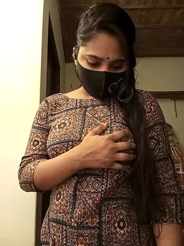 Stripchat-Public.Show-f-Puspita–2025.05.01.185529