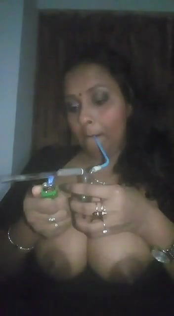 Smoker bhabhi