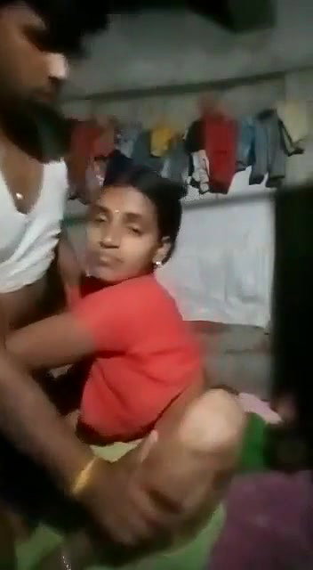 Village bhabhi fucking in doggy