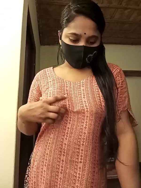 Stripchat-Public.Show-f-Puspita–2025.05.20.185805