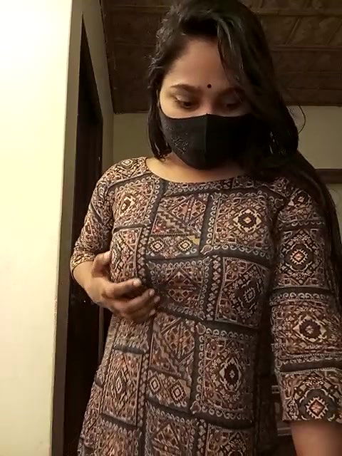 Stripchat-Public.Show-f-Puspita–2025.05.23.190427