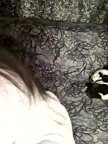 Stripchat-Public.Show-f-shuhana_-2025.04.21.023941