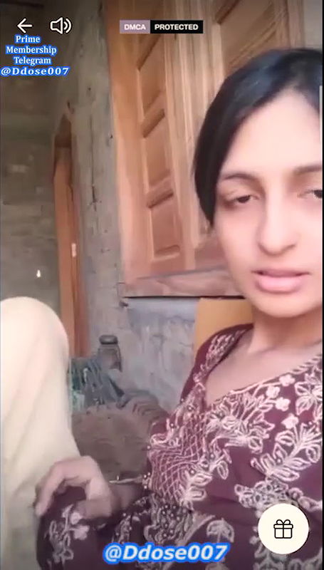 Pk cute couple on tango