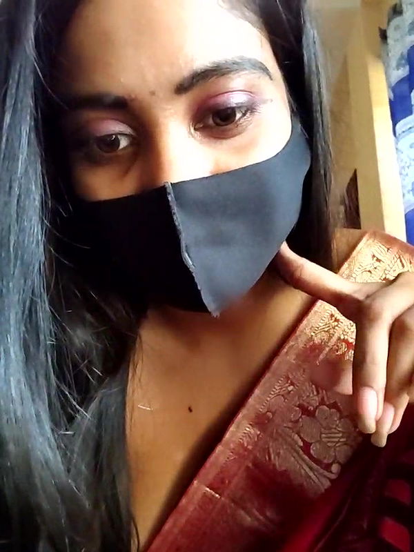 Stripchat-Public.Show-f-SimaRoy–2024.11.07.102931