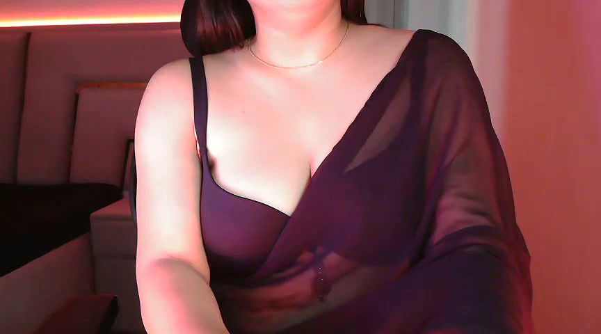 Stripchat-Public.Show-f-SunhariGirl-2025.04.14.040307