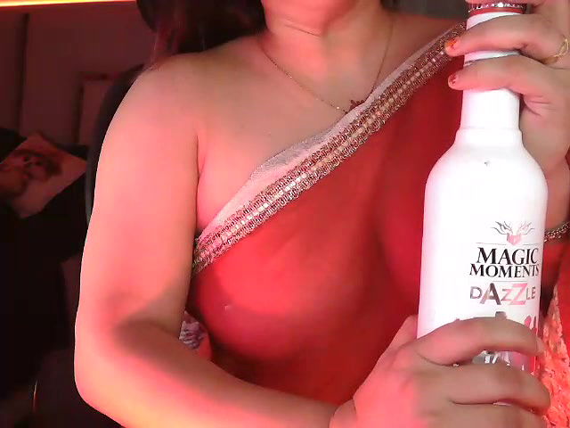 Stripchat-Public.Show-f-SunhariGirl-2025.05.12.150923