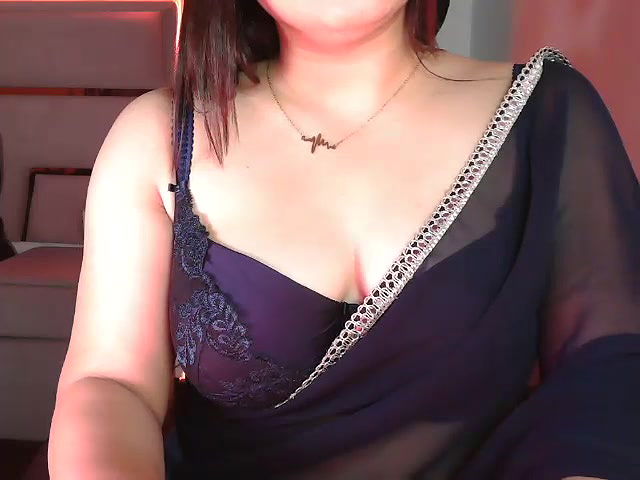 Stripchat-Public.Show-f-SunhariGirl-2025.05.15.174705