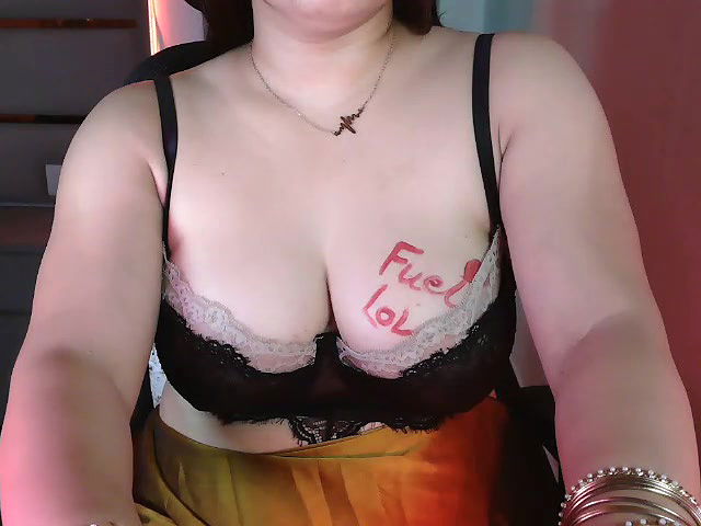 Stripchat-Public.Show-f-SunhariGirl-2025.06.01.054812