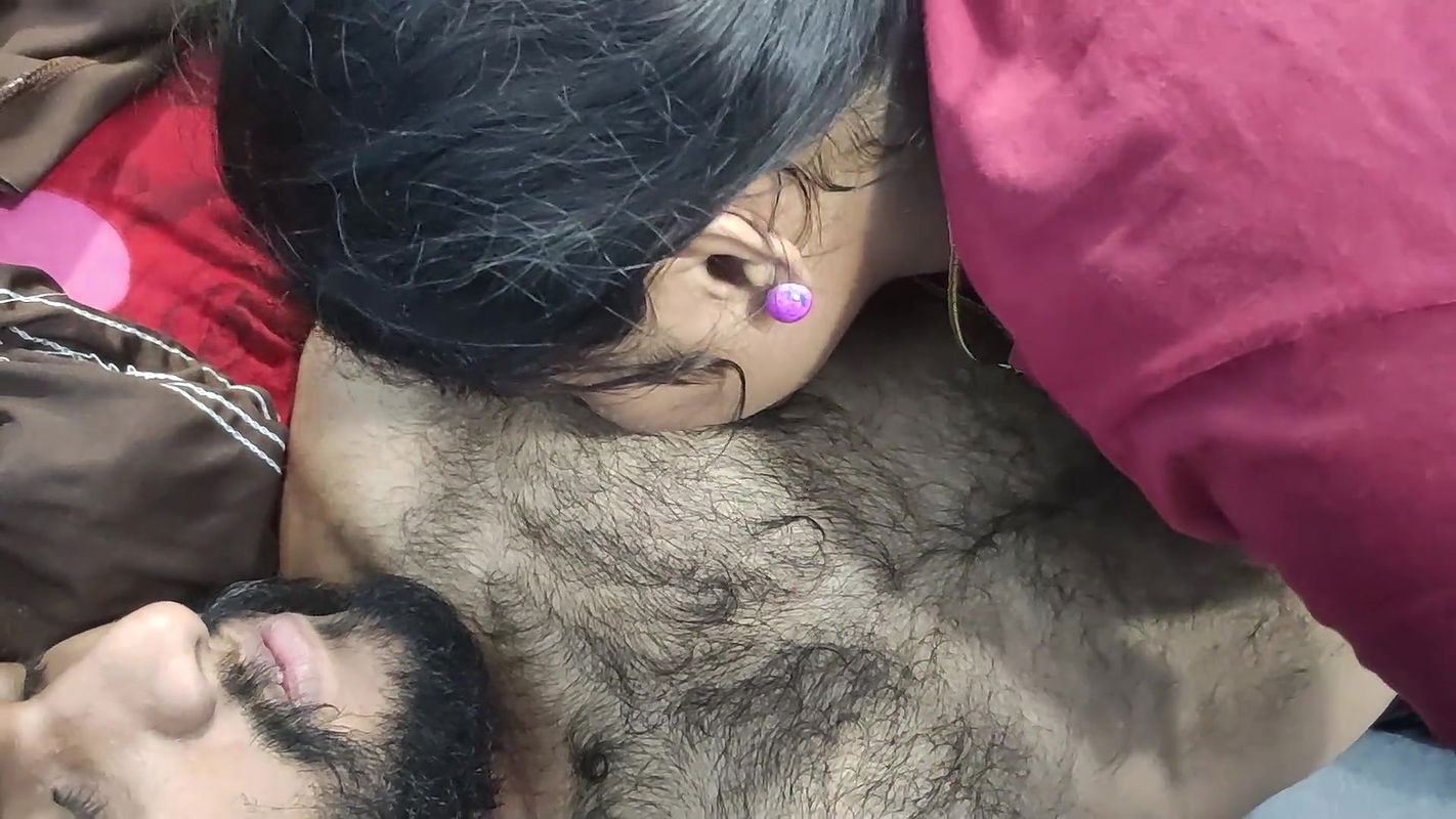 Girl seduce boy and doing romance with hard blow job