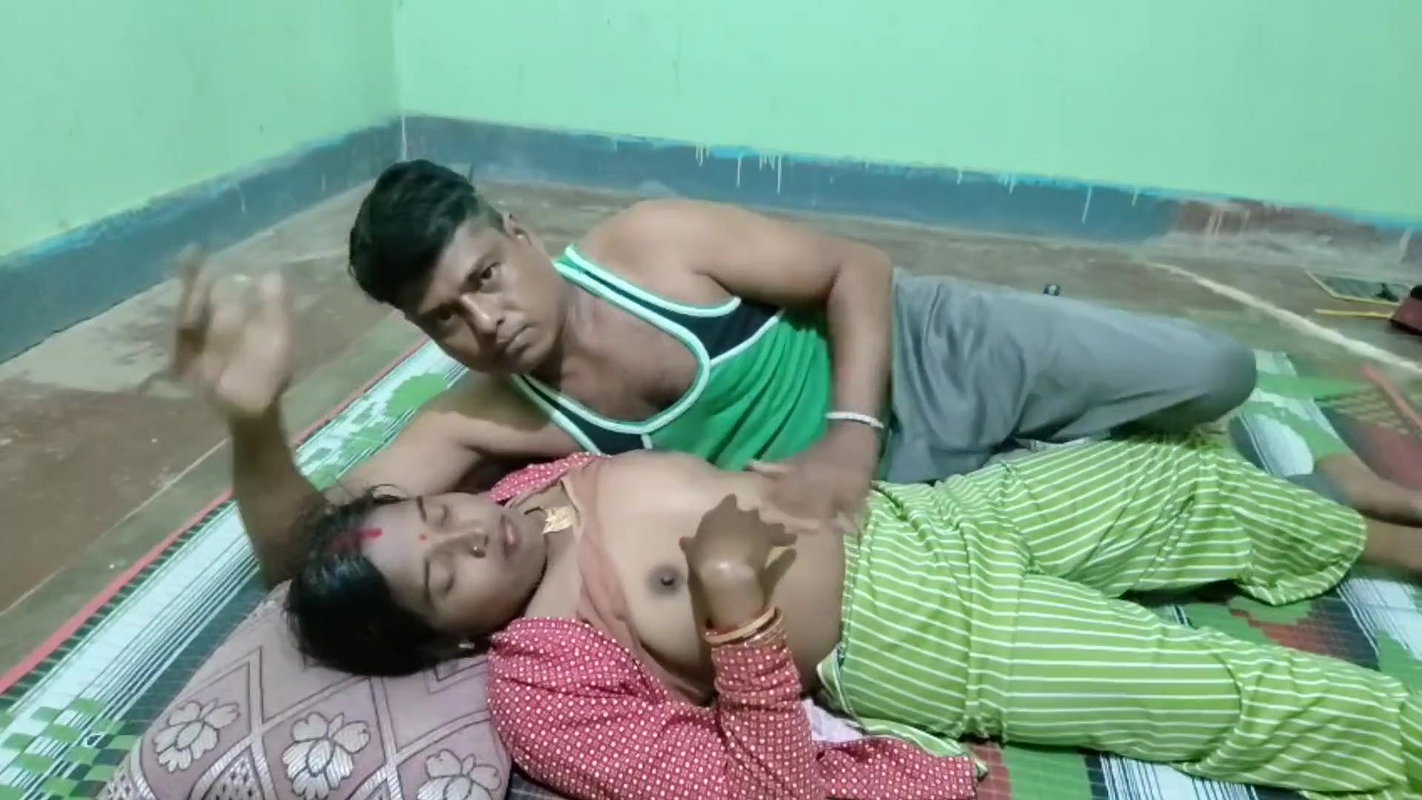 Indian aunty foking video Desi style xxx