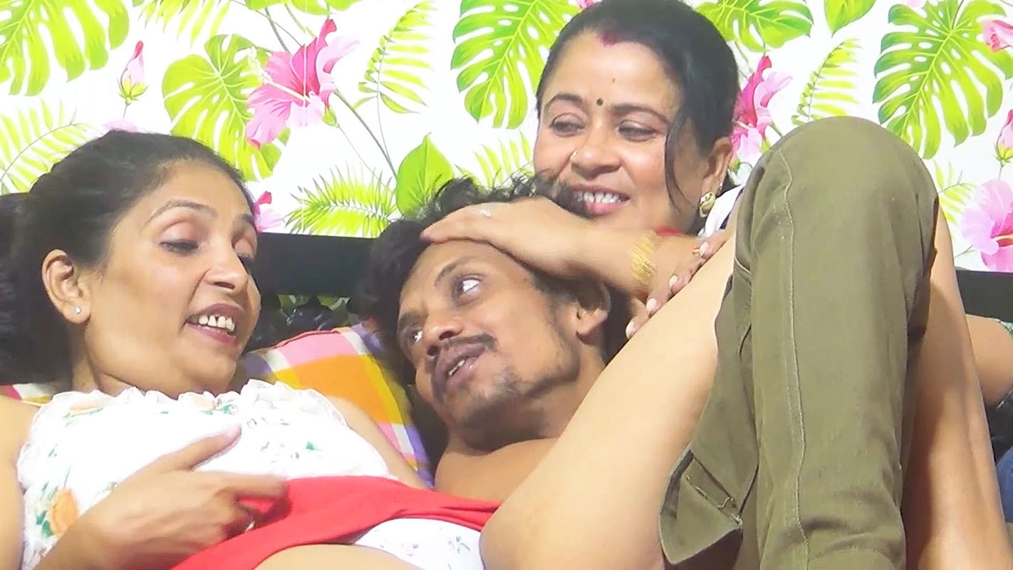 Indian desi hot two house wife time spend with a hot boy