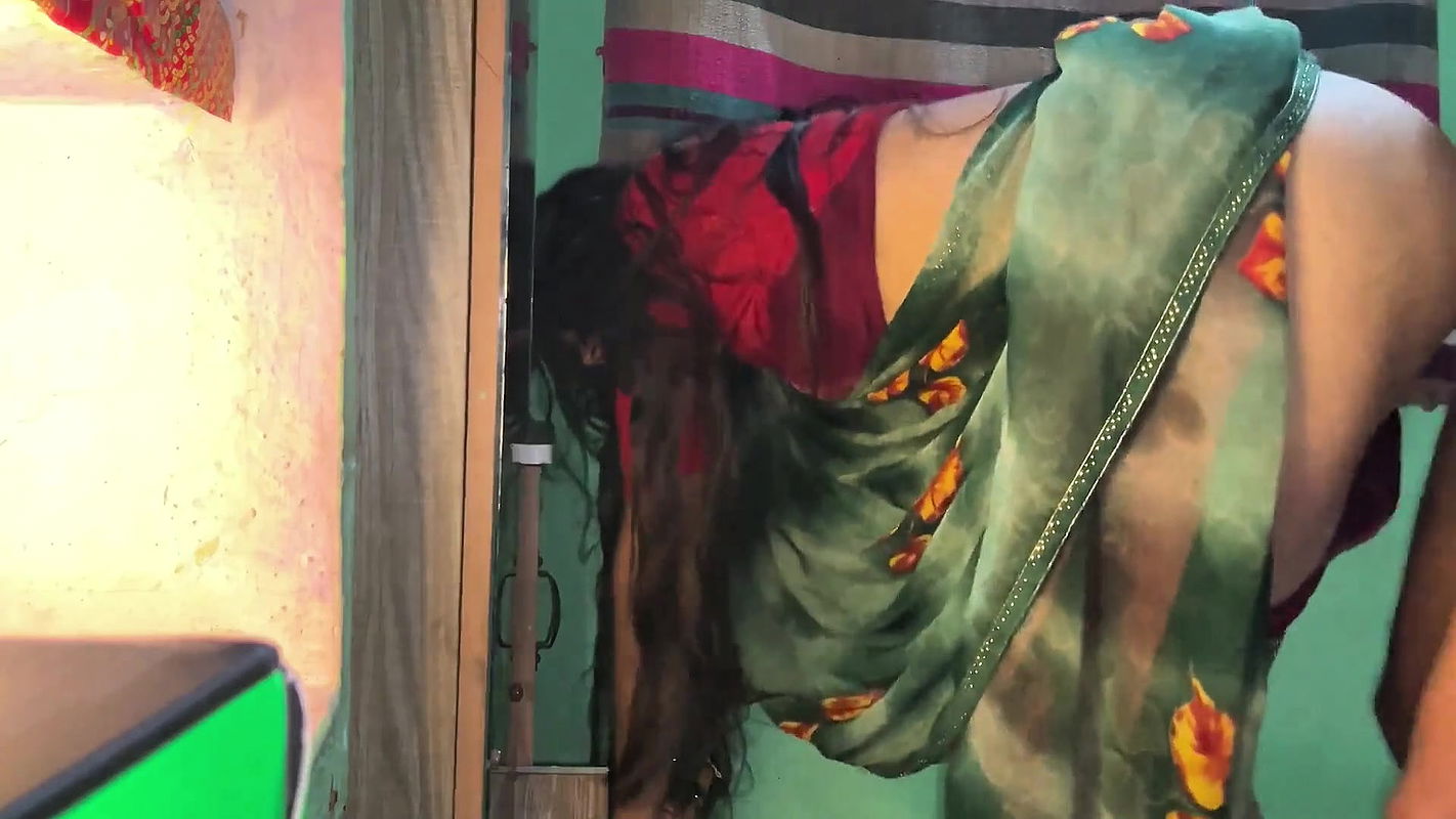 Bhabhi Se Bahane Se Bula Kar Kiya Mere Saath Sex