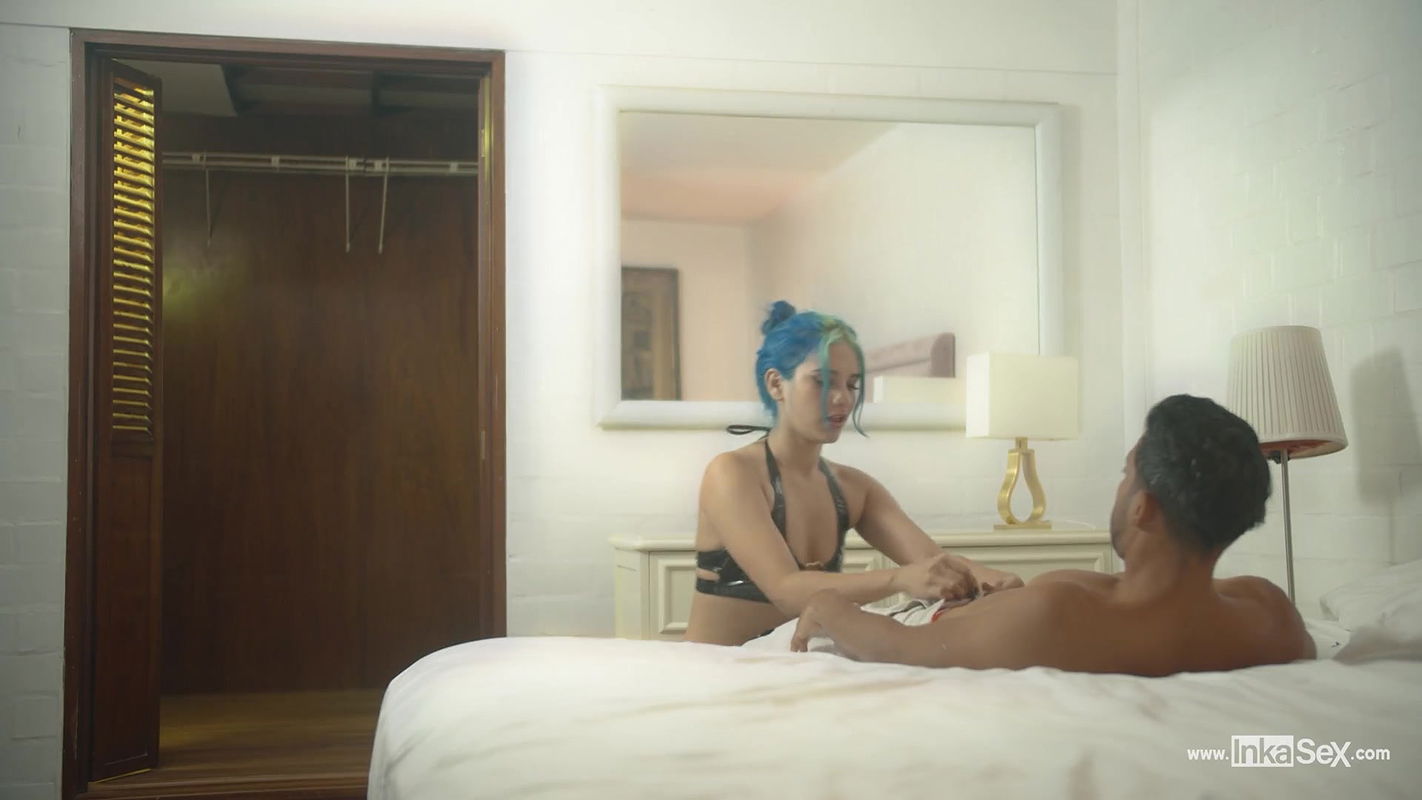 Azul, my virtual assistant, shy, seductive and addicted to sex. Min Galilea