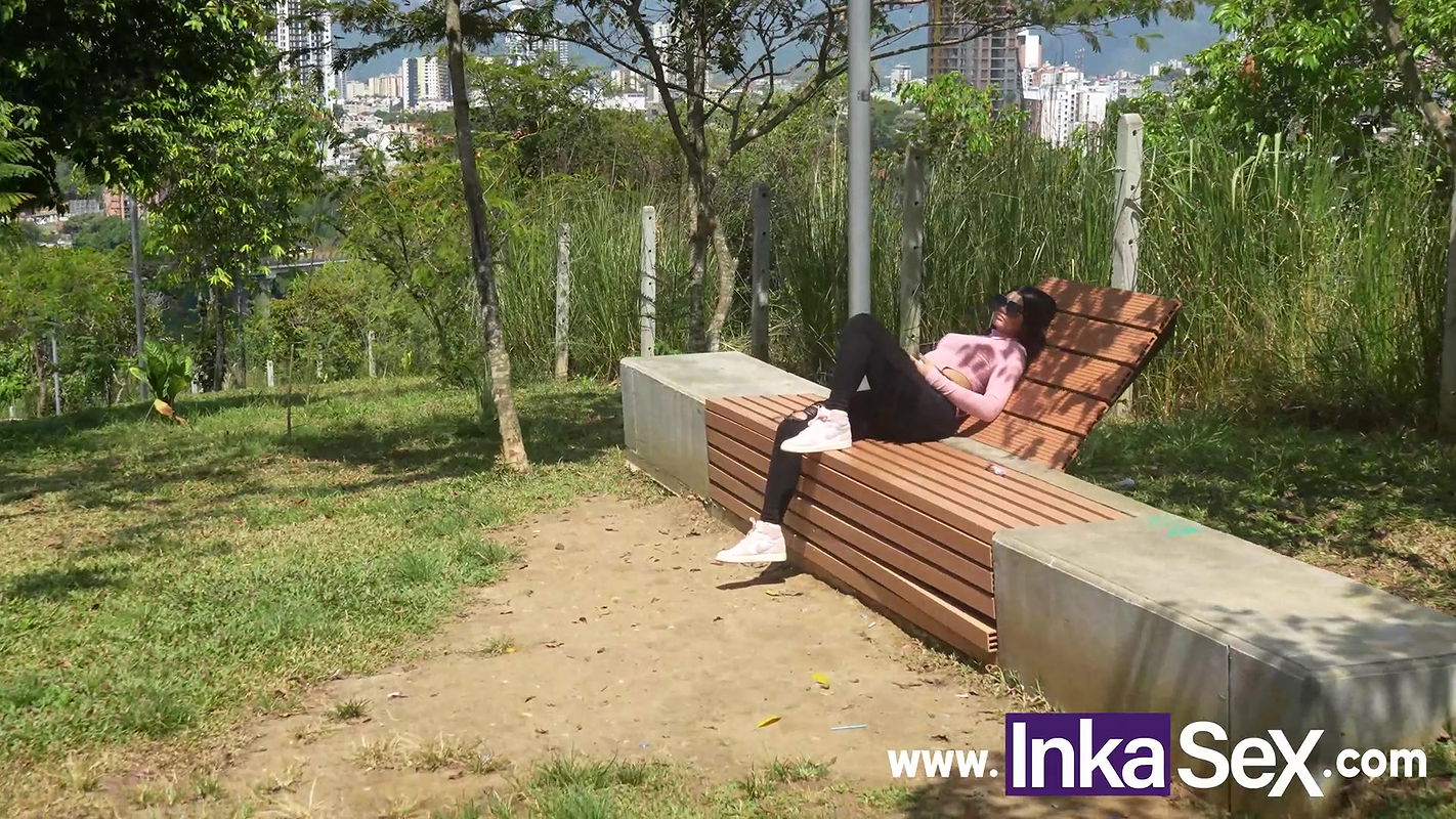 Fuertes confesiones a puta colombiana para después ser follada y humillada