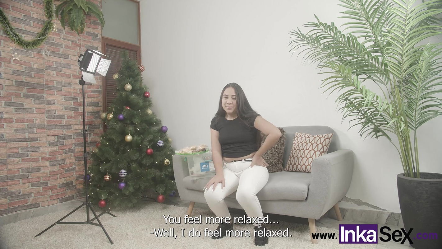 On the eve of Christmas, Latina streetwalker gets her piece of meat