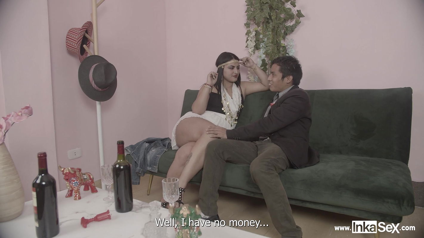 Ginezflowrs, the gypsy with a penetrating gaze