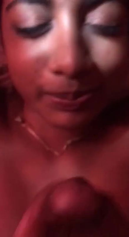 Taking cumshot on face