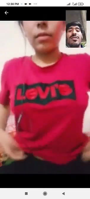 Desi  gf showing her boobs and pussy