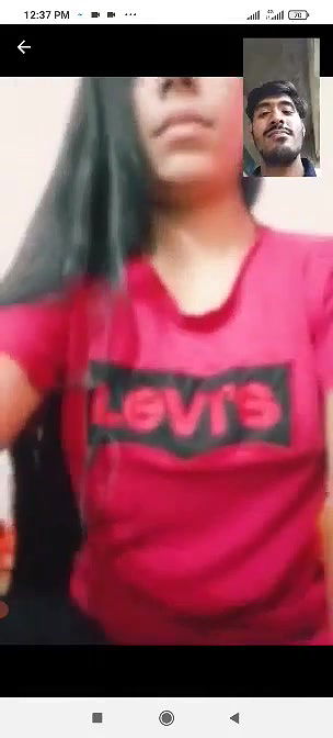 Desi  gf showing her boobs and pussy