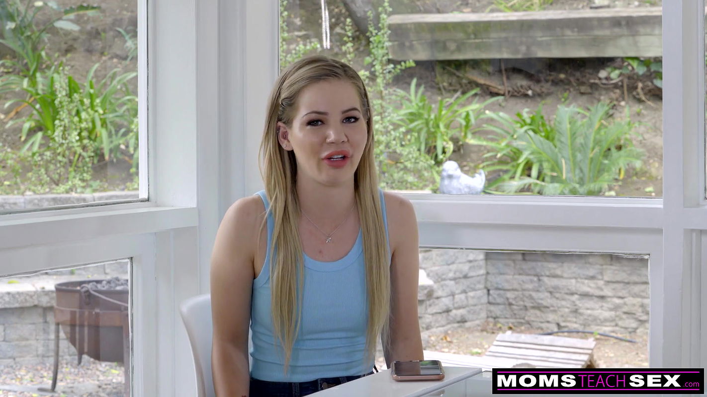 Catching Milf With Step Bro Before Threesome