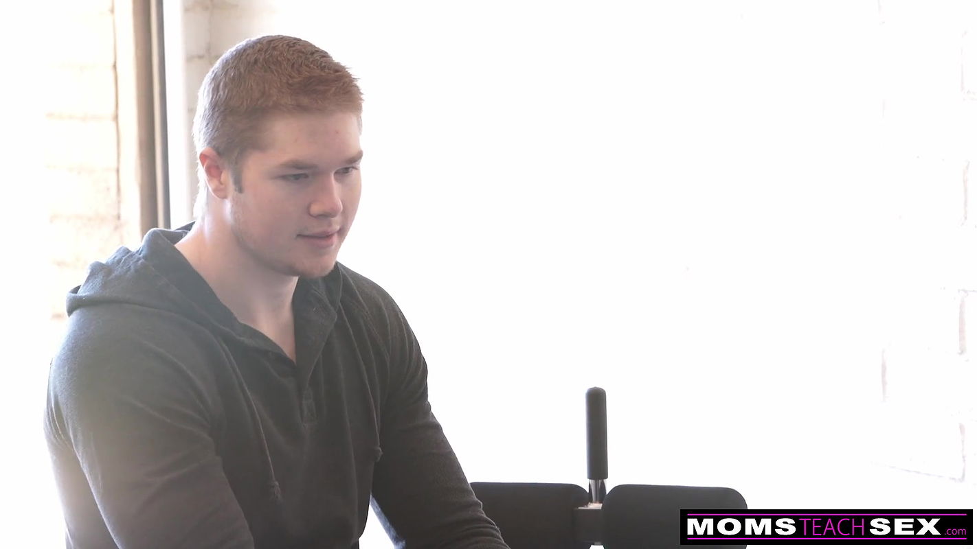 Hot & Horny Duo Audrey Show & Marry Lynn Double Team Their Personal Trainer – S3E10