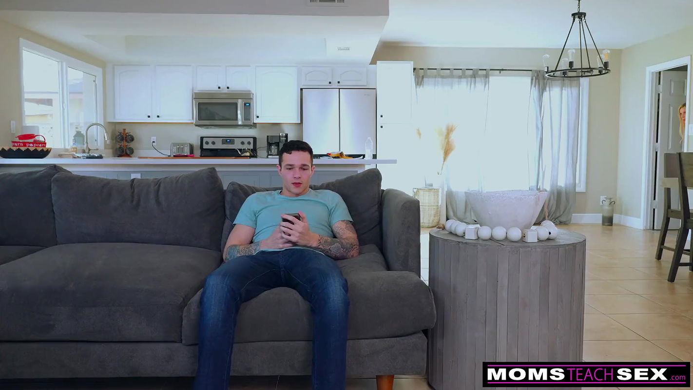 MILF Aiden Ashley Teases Stepson, You have been VERY badd – S19E4