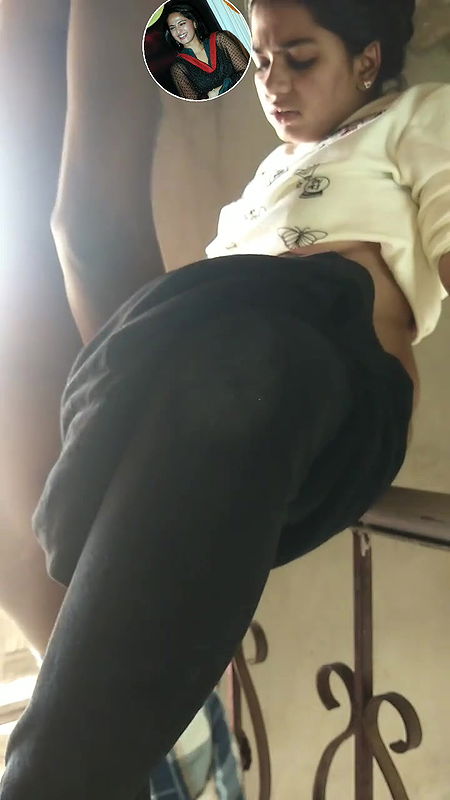 Sexy Indian Girl priya Blowjob in stairs with her BF