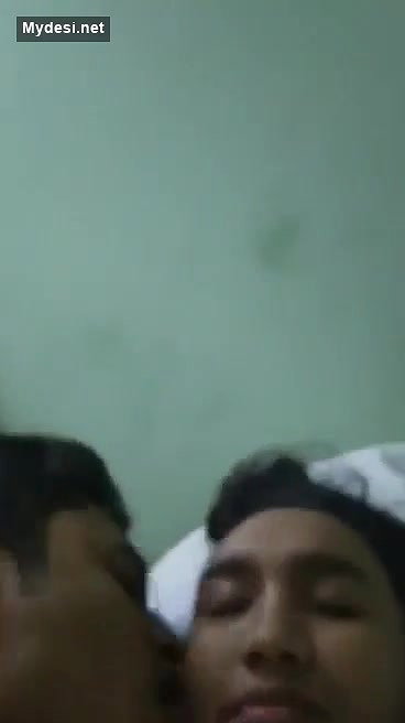 Married Bhabhi allowing yngr edr to sukn n fuk her