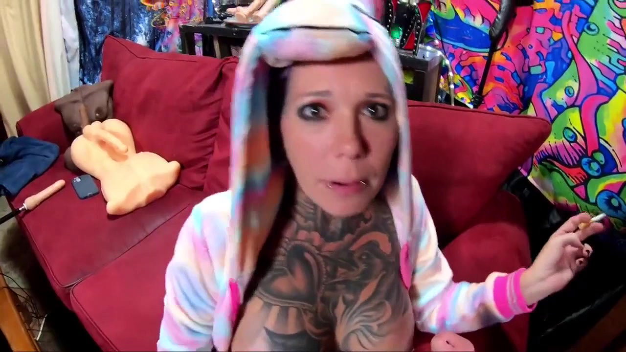 Chassidy Lynn – Pov Smoking Milf Cosplay Unicorn Sucks Cock