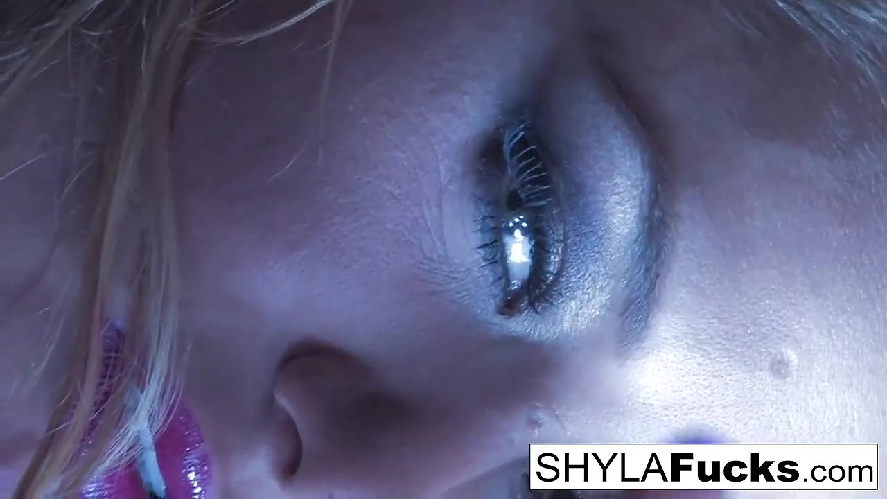 Shylas Smoking Fetish