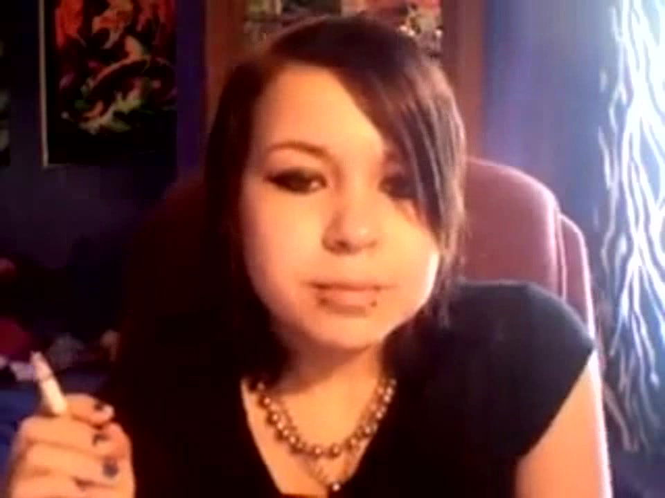 Elizabeth Douglas 3rd video on webcam tell about her smoking
