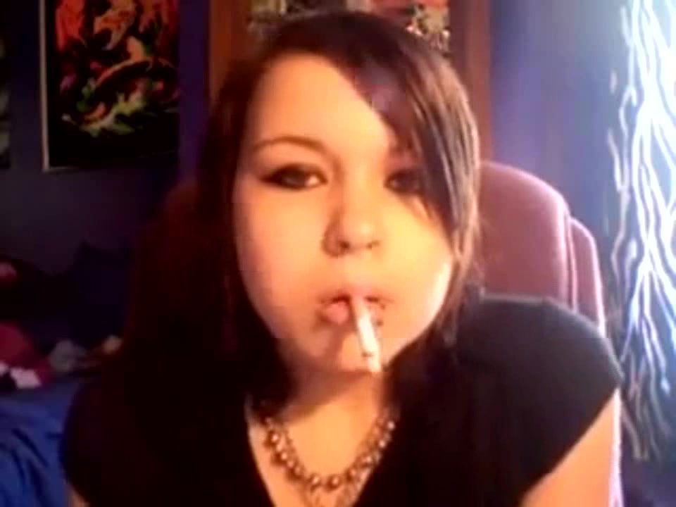Elizabeth Douglas 3rd video on webcam tell about her smoking
