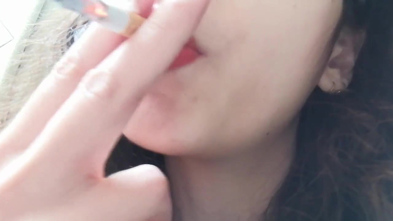 sowet992-FETISH SMOKE – CLOSE UP MULTIPLE DRAGS