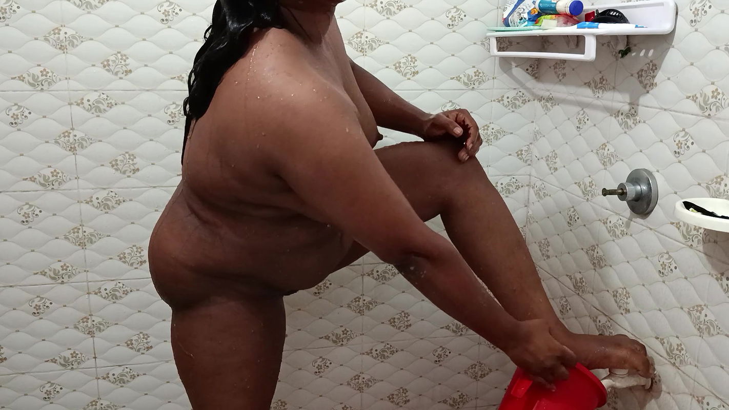 Desi vabi shawor nature bengali bathroom