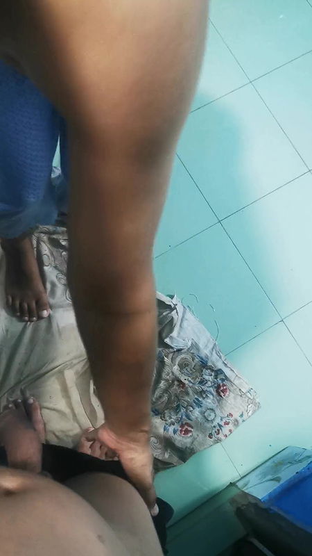 Frist time sex with bhabi in kitchen sex Video When no one was in the room