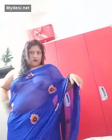 Desi fatty bhabi with sexy sare