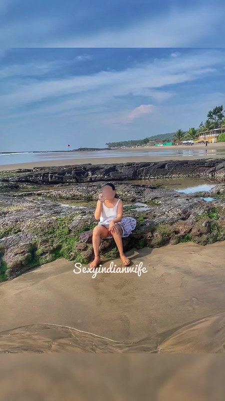 Indian Daring Wife showing pussy in public & Stanger jerking of to her