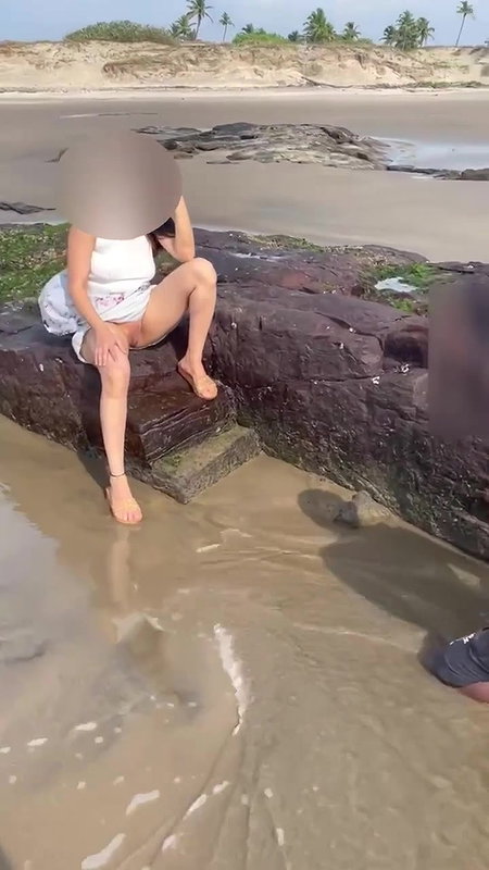 Indian Daring Wife showing pussy in public & Stanger jerking of to her