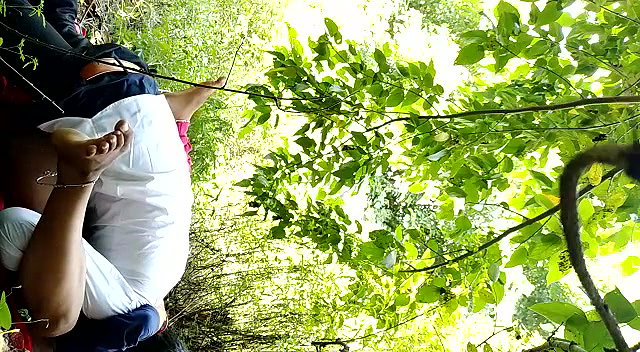 Village Couple Outdoor mms