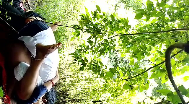 Village Couple Outdoor mms